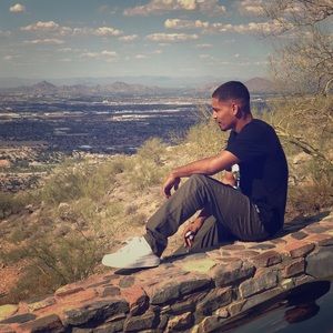 Meet your Posher, Javier